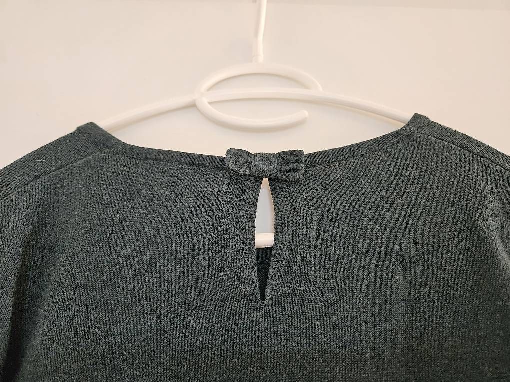 Vestiti: Umstandskleid / Strickkleid Gr. M resp. 40/42 – Usato da Rotkreuz venduto da Kaffitanteli