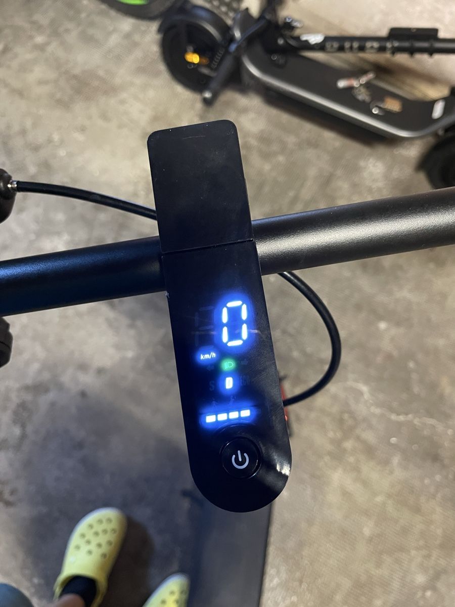 Scooter: E-Scooter Easy Drive 20km/h mit Garantie  – Usato da bauma venduto da Feldi1876 4