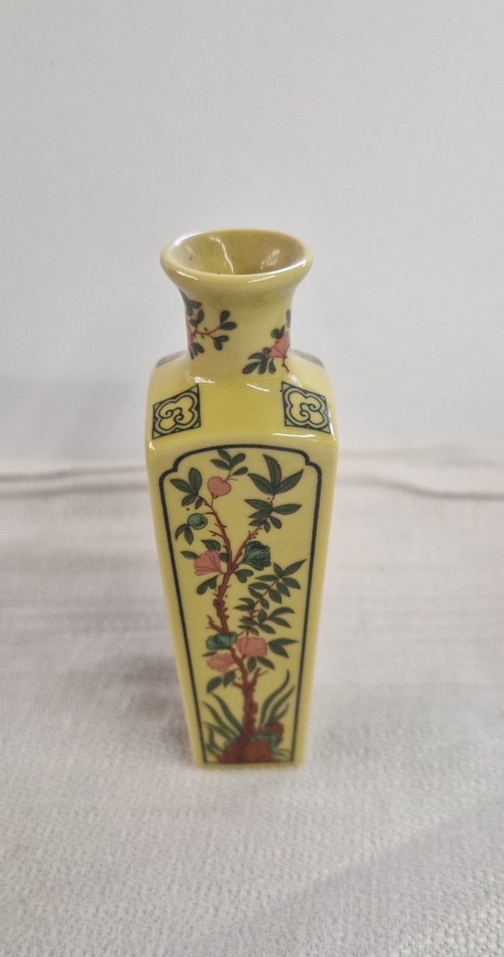 Vasi & Recipienti: MINIATUR VASE JAPAN – Usato da Bilten venduto da Mic2022 3
