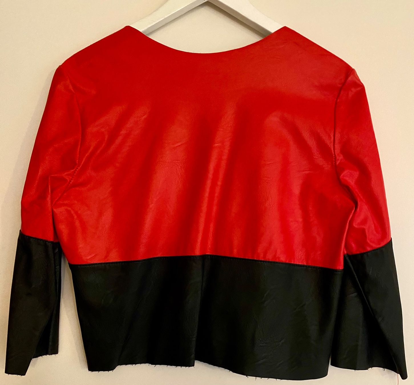 Giacche: Kunstleder-Jacke in Rot/Schwarz, Gr. One-Size – Usato da Zürich venduto da Maria2021 1