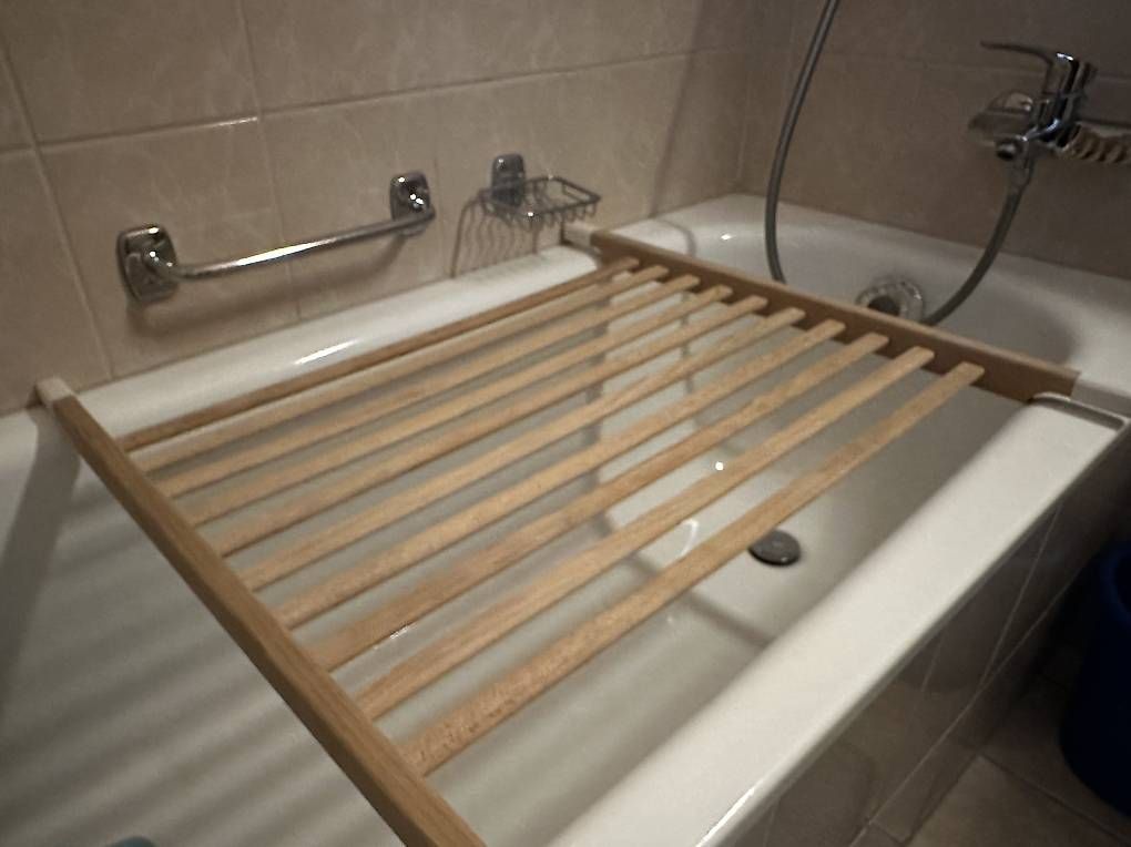 Baignoires: Rehausse de baignoire pour bébé  – D'occasion à Fribourg par bmz3 2