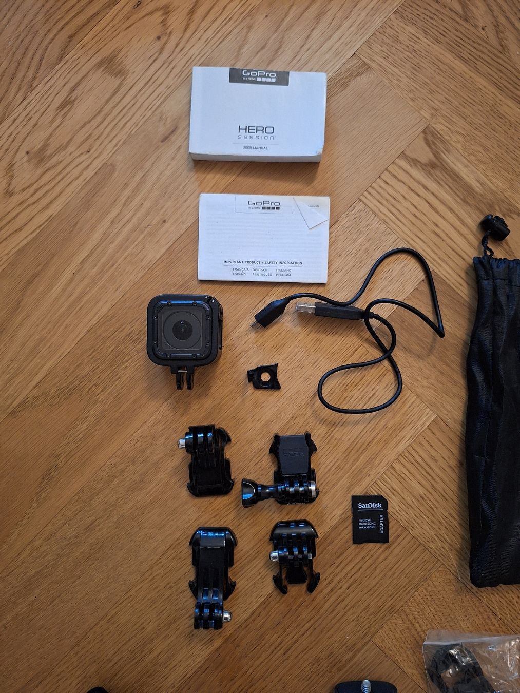 Gopro Action Cam: GoPro Hero 4 Session (camera + accessories) – Usato da Zürich venduto da mar_wm6f 1