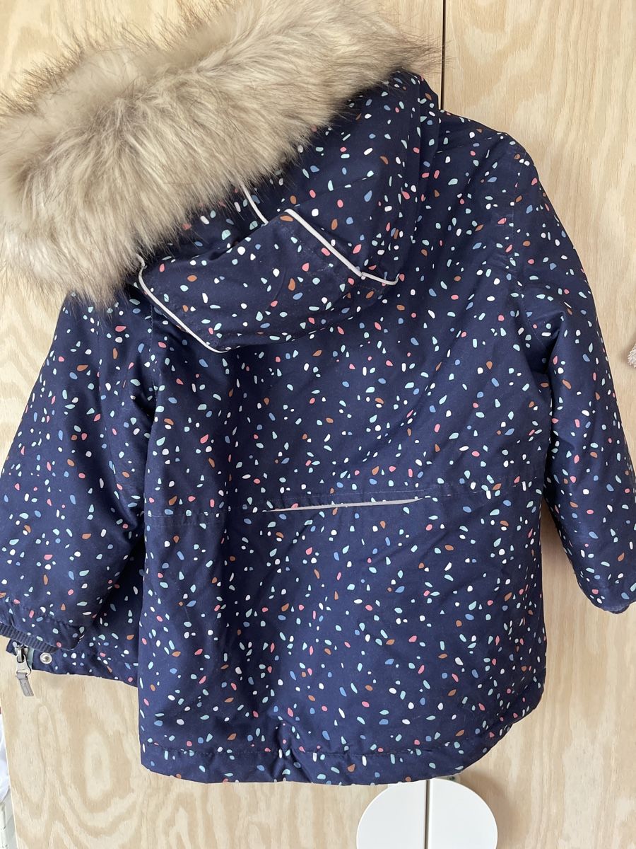 C&A Giacche & Cappotti: Winterjacke Mädchen Grösse 98 C&A – Usato da Täuffelen venduto da Nice800 4