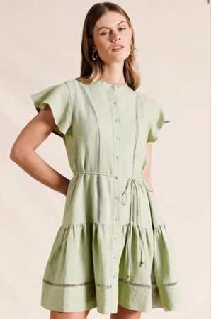 Kleid Piper hellgrün Grösse 10 mit Spitze neuwertig