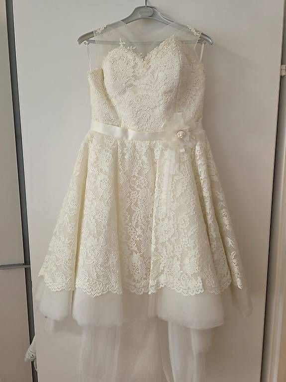 Vestiti: Hochzeitskleid  – Usato da Luzern venduto da mos_vvy7 3