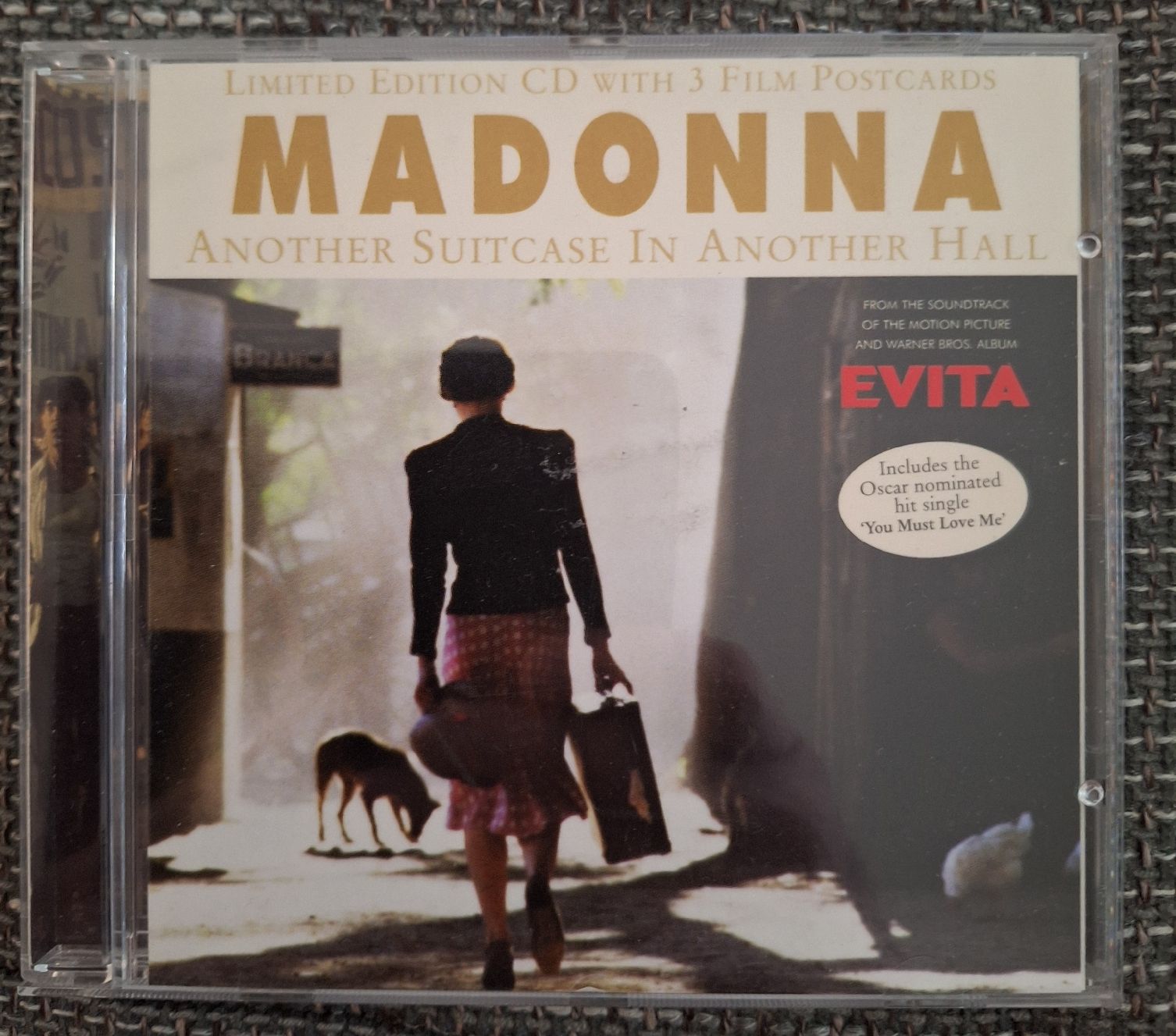 CD: Madonna Another Suitcase in another Hall - limited postcard – Nuovo (secondo la descrizione) da Luzern venduto da thomarco