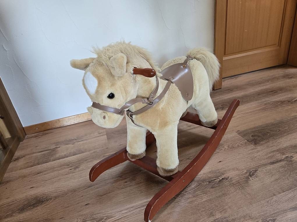 Giocattoli: Cheval à bascule musical – Usato da Arconciel venduto da gab_cjb2 2