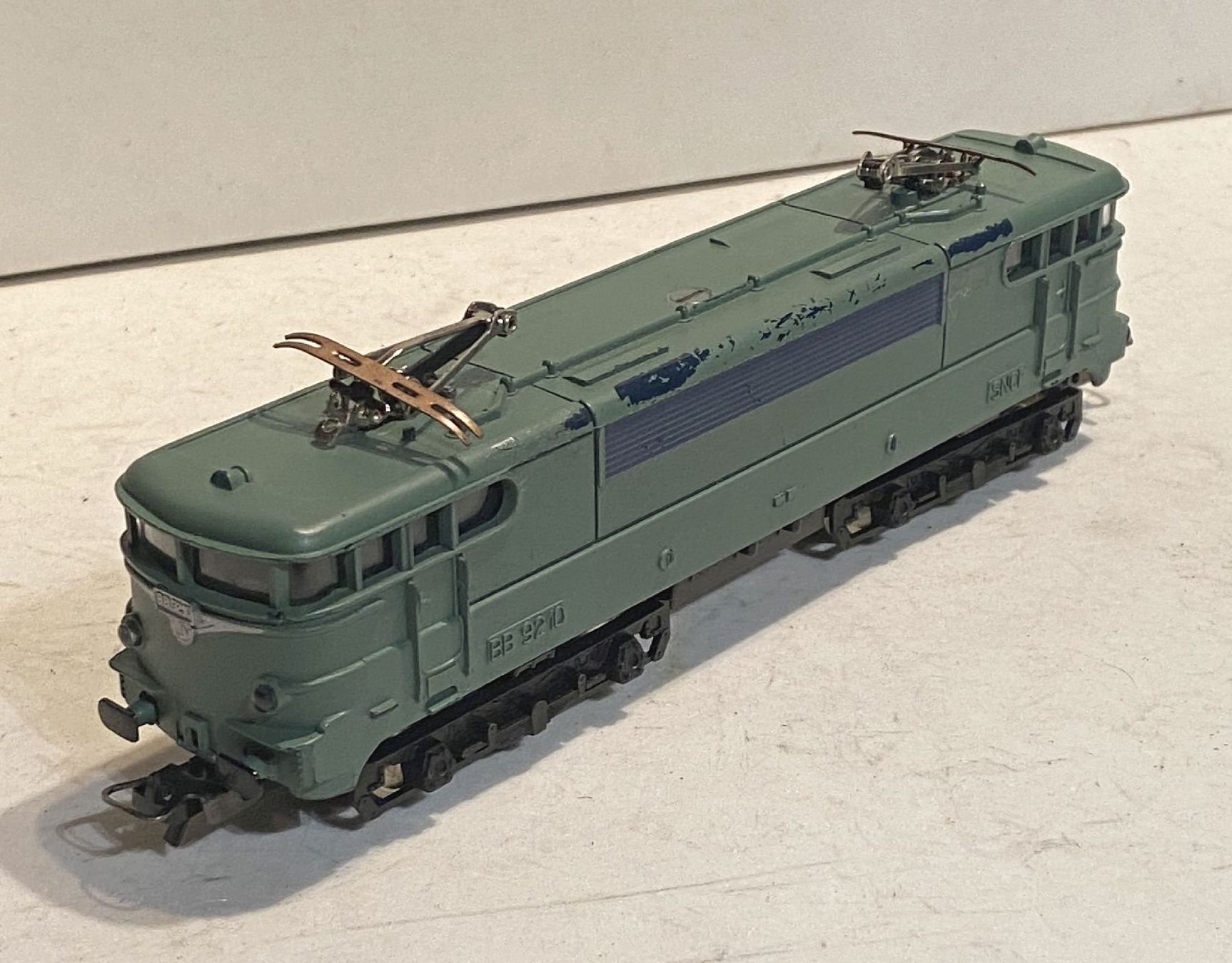 Lima Modellini di ferrovie: Lima E-Lok SNCF BB9210 – Usato da Sonceboz-Sombeval venduto da Decolove