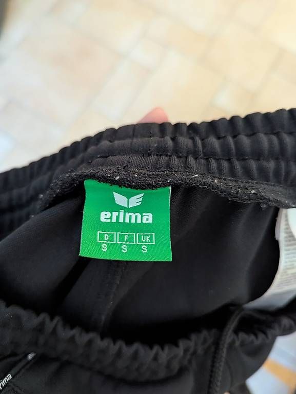 Pantalons: Training Erima  – D'occasion à Saillon par vic_xny8 2