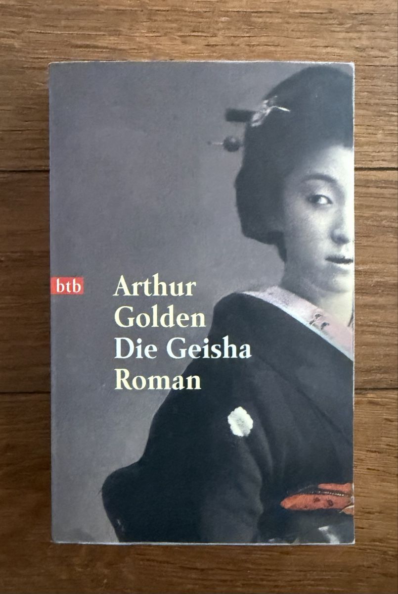 Bücher: Die Geisha - Arthur Golden – Gebraucht aus Moosseedorf von smushpuff