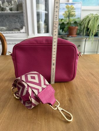 Umhängetasche Leder Pink mit Wechselriemen guter Zustand