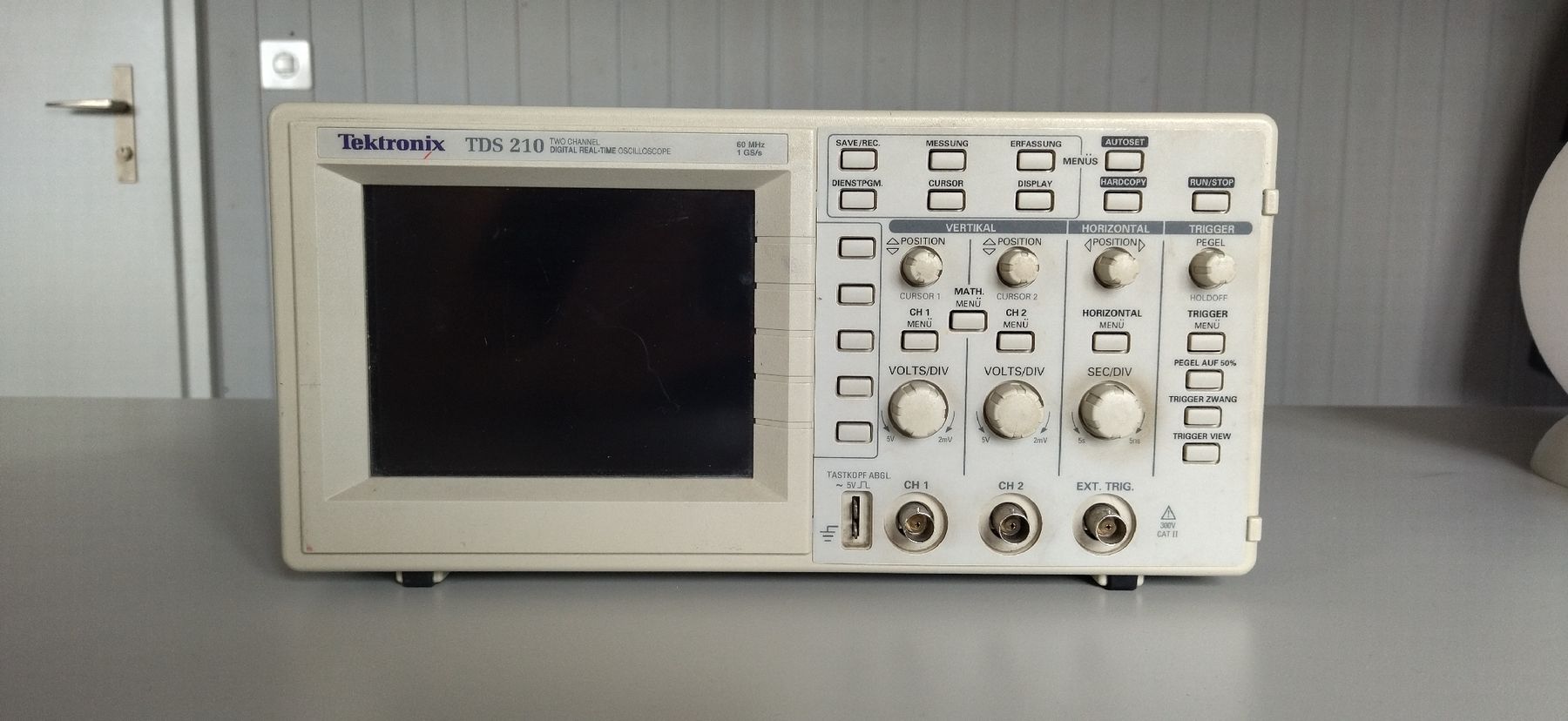 Misurare: Tektronix Oscilloscope TDS 210 – Usato da Köniz venduto da cld_9b68 3