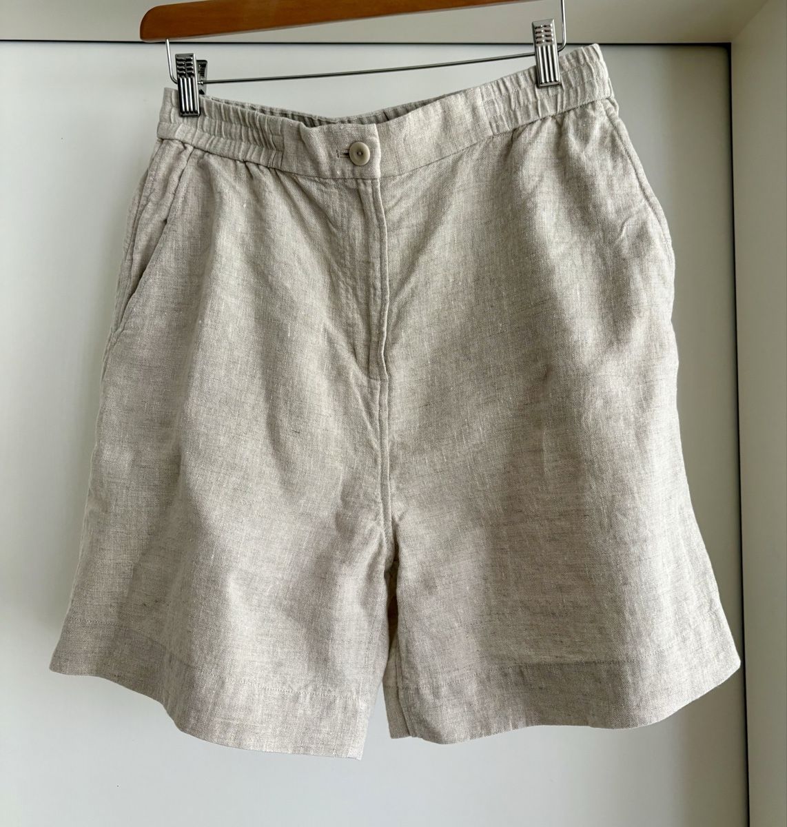 Pantaloni: 100% Linen Shorts for Summer Comfort – Nuovo (secondo la descrizione) da Zürich venduto da ron_t88f