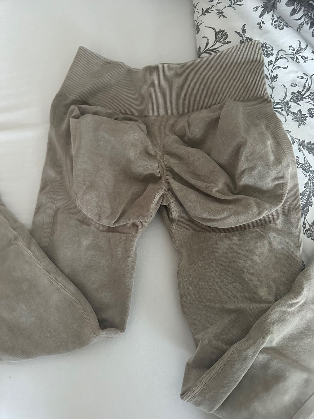 Smilodox Leggings: Smilodox batik scrunch leggings – Neu (gemäss Beschreibung) aus Konolfingen von gle_nbf9 2