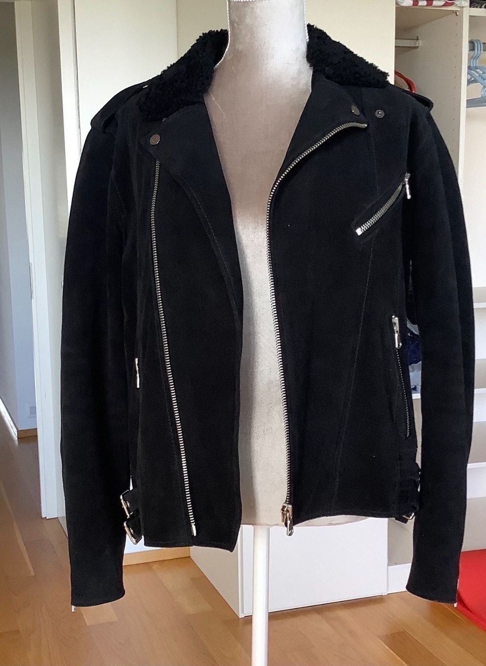 Kooples Giacche: The Kooples Wildleder Bikerjacke M – Nuovo (secondo la descrizione) da Kreuzlingen venduto da shopaholicatheart_2 2