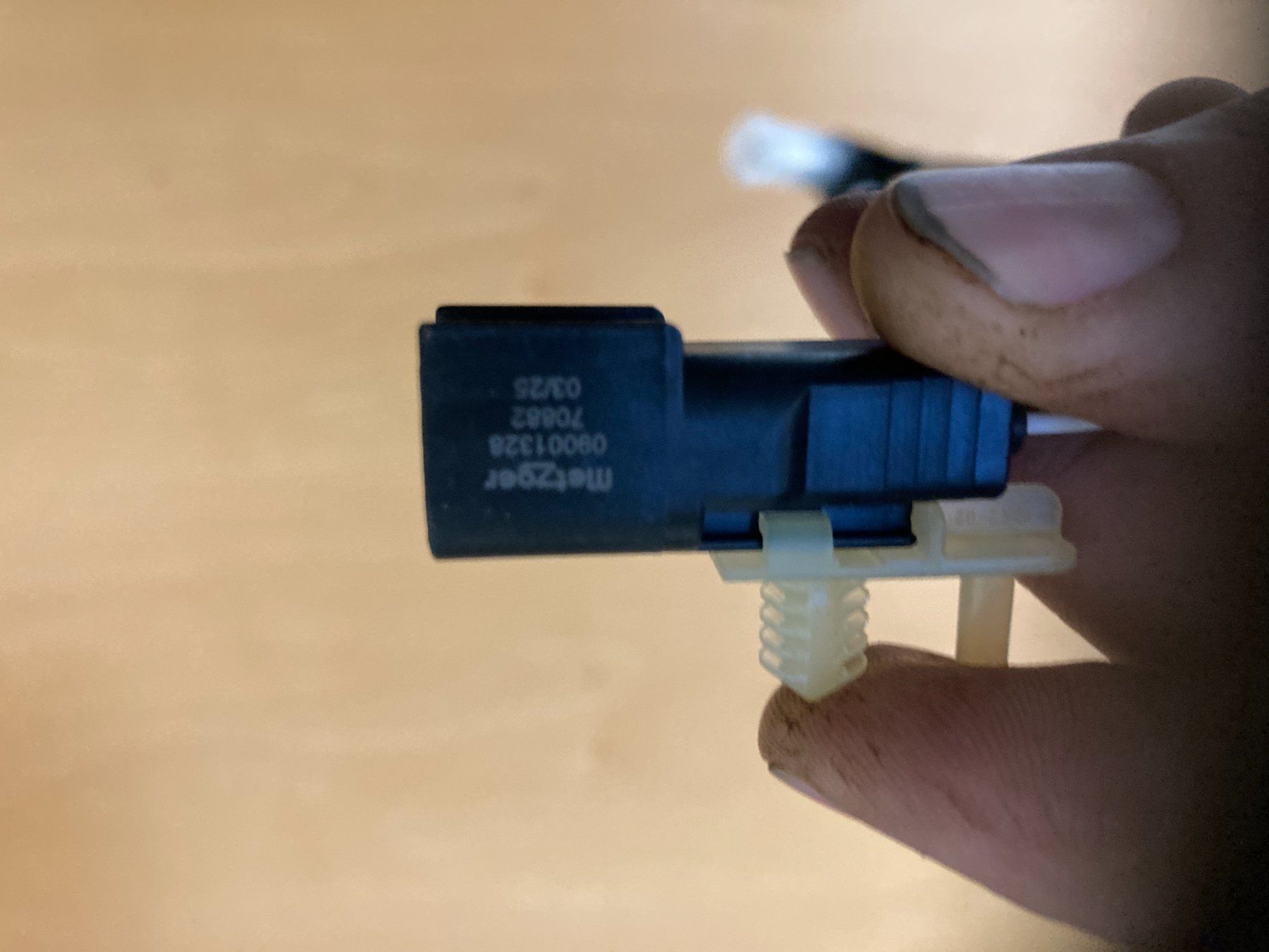 Ford Tutti pezzi di ricambio auto: ABS-Sensor für Ford Ranger hinten links – Nuovo e nell'imballaggio originale da Cham venduto da WB2223 4