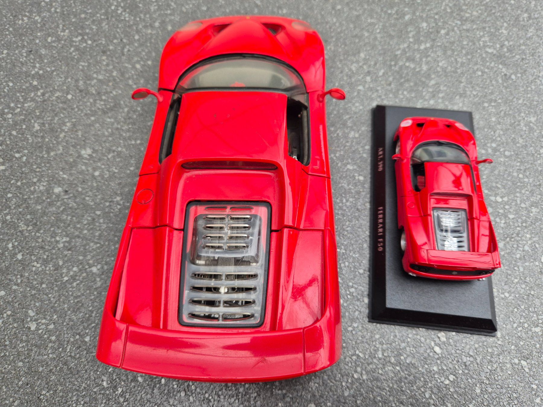 Ferrari Modellautos: Ferrari F50 – Gebraucht aus Oberbuchsiten von  8