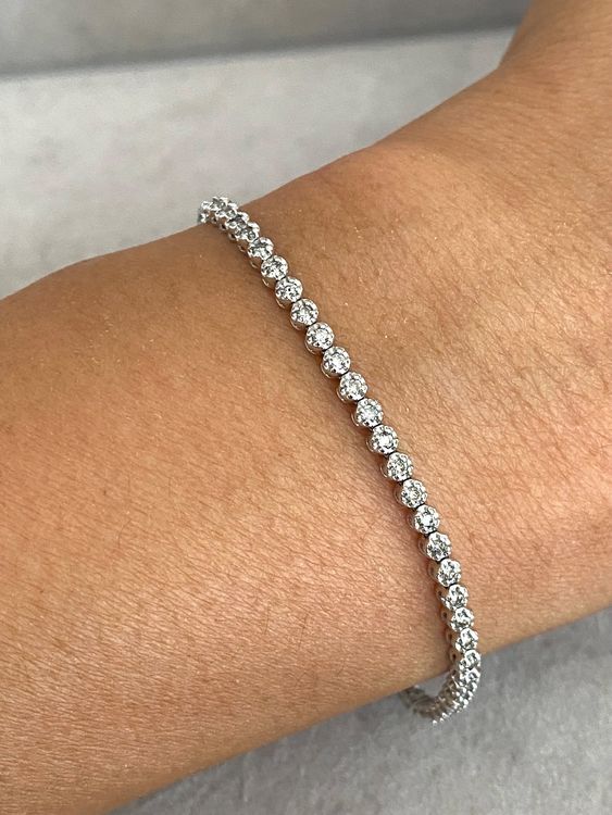 Armband In K Weissgold Mit Ct Brillanten Diamanten Kaufen Auf Ricardo