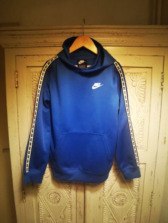 Pull Nike
