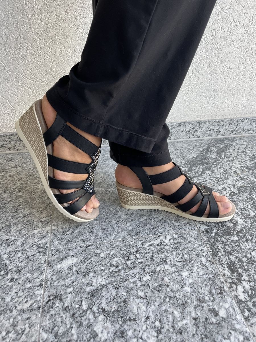 Chaussures femmes: Sommer Absatzschuhe bequem  – Neuf (Voir description) à Zürich par alyaneee 1