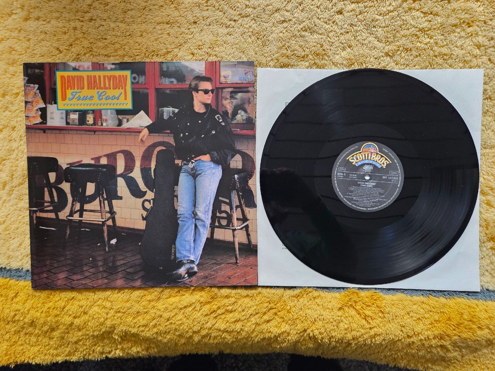 Dischi in vinile: David Hallyday Schallplatte Lp - True Cool – Nuovo (secondo la descrizione) da Lyss venduto da Alexine