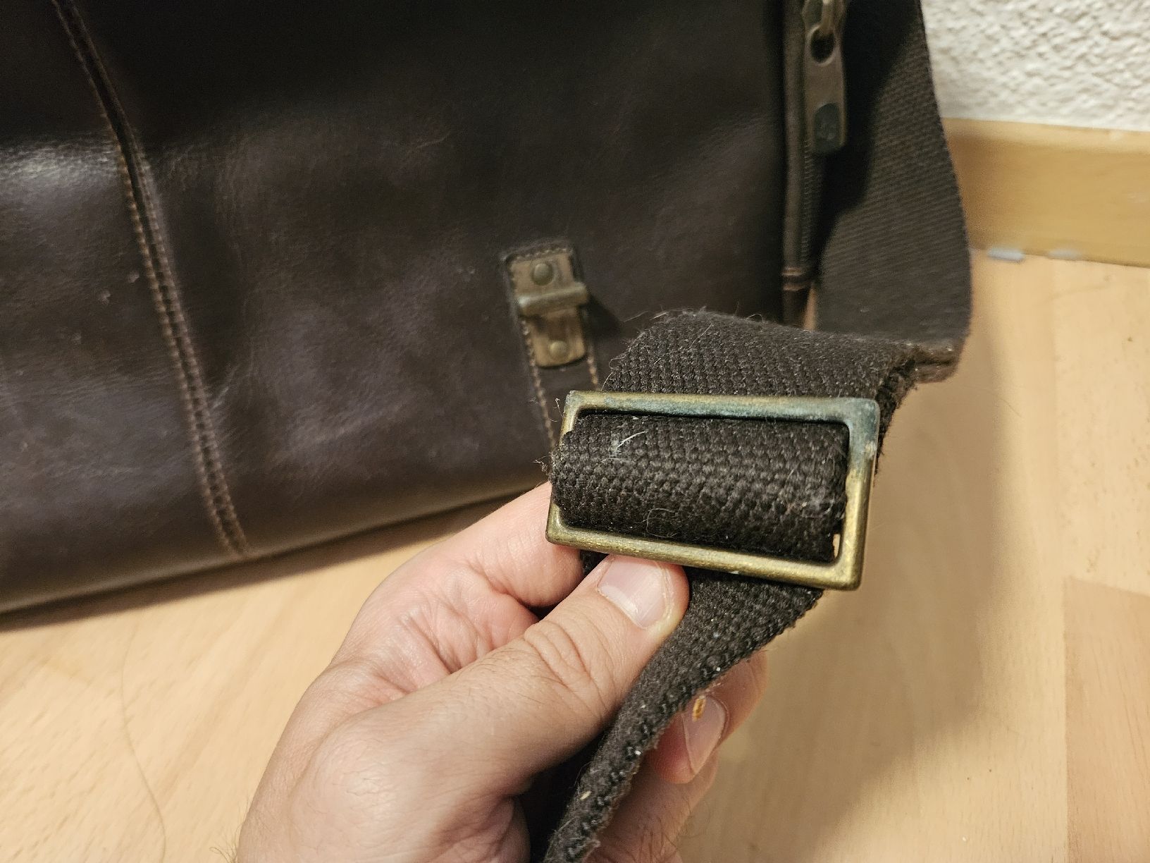 Samsonite Borse: Leder Umhängetasche Dunkelbraun Laptopsak Samsonite – Usato da Täuffelen venduto da helene.1708 2