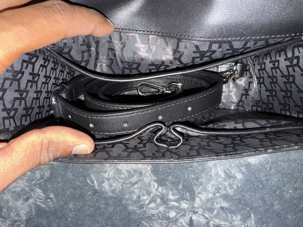 Taschen: Schwarze Umhängetasche von Reternity! – Neu (gemäss Beschreibung) aus Dietikon von jagamel 1
