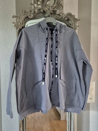 Rundholz Kapuzen Jacke Gr. S Oversize
