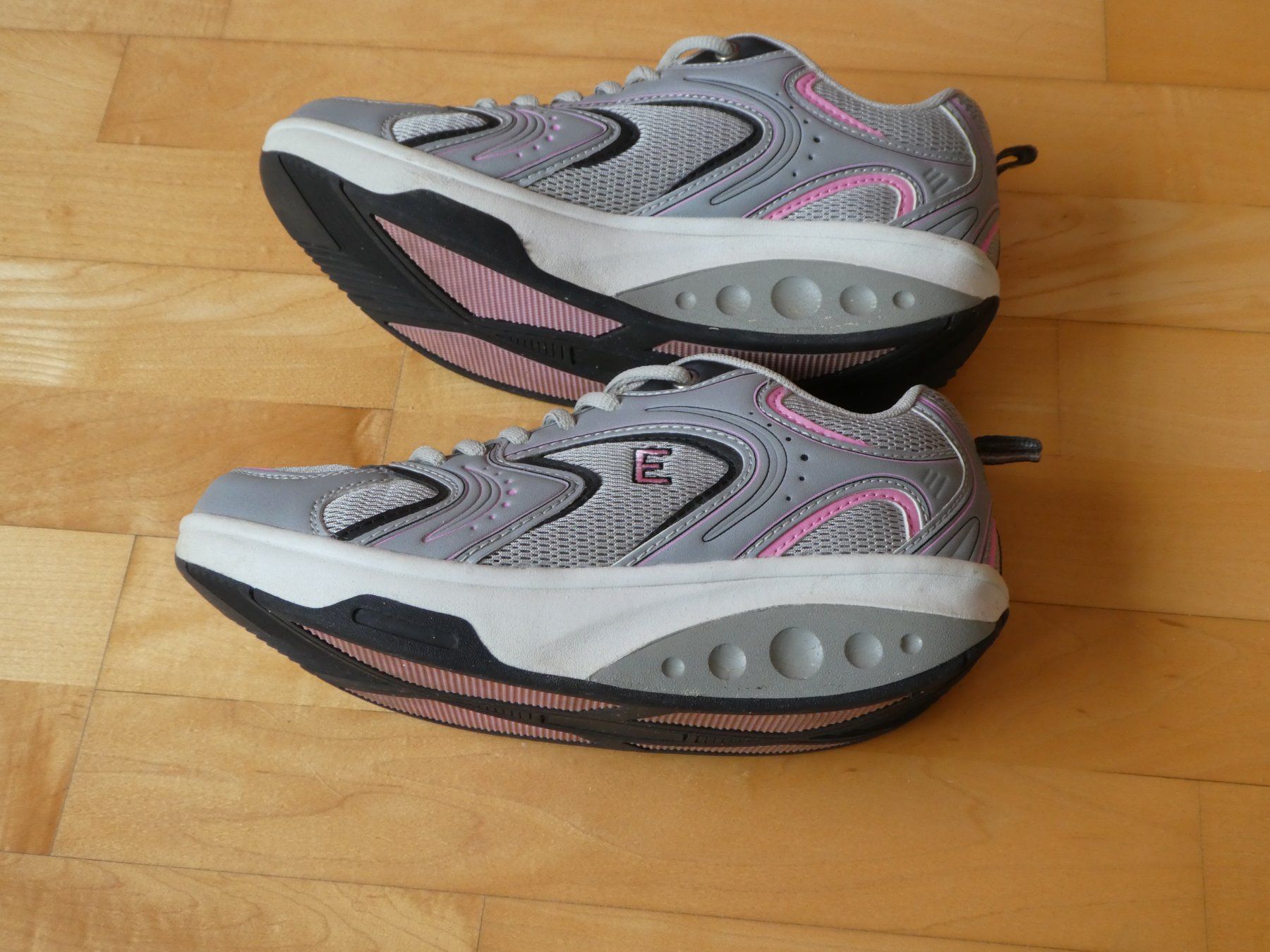 Scarpe da donna: Damen Sneaker mit Abrollsohle, Everest, grau/schwarz – Nuovo (secondo la descrizione) da Muntelier venduto da Rwc 1