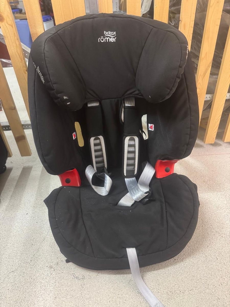 Seggiolini per auto: Britax Römer – Nuovo (secondo la descrizione) da Pfäffikon ZH venduto da Musti96