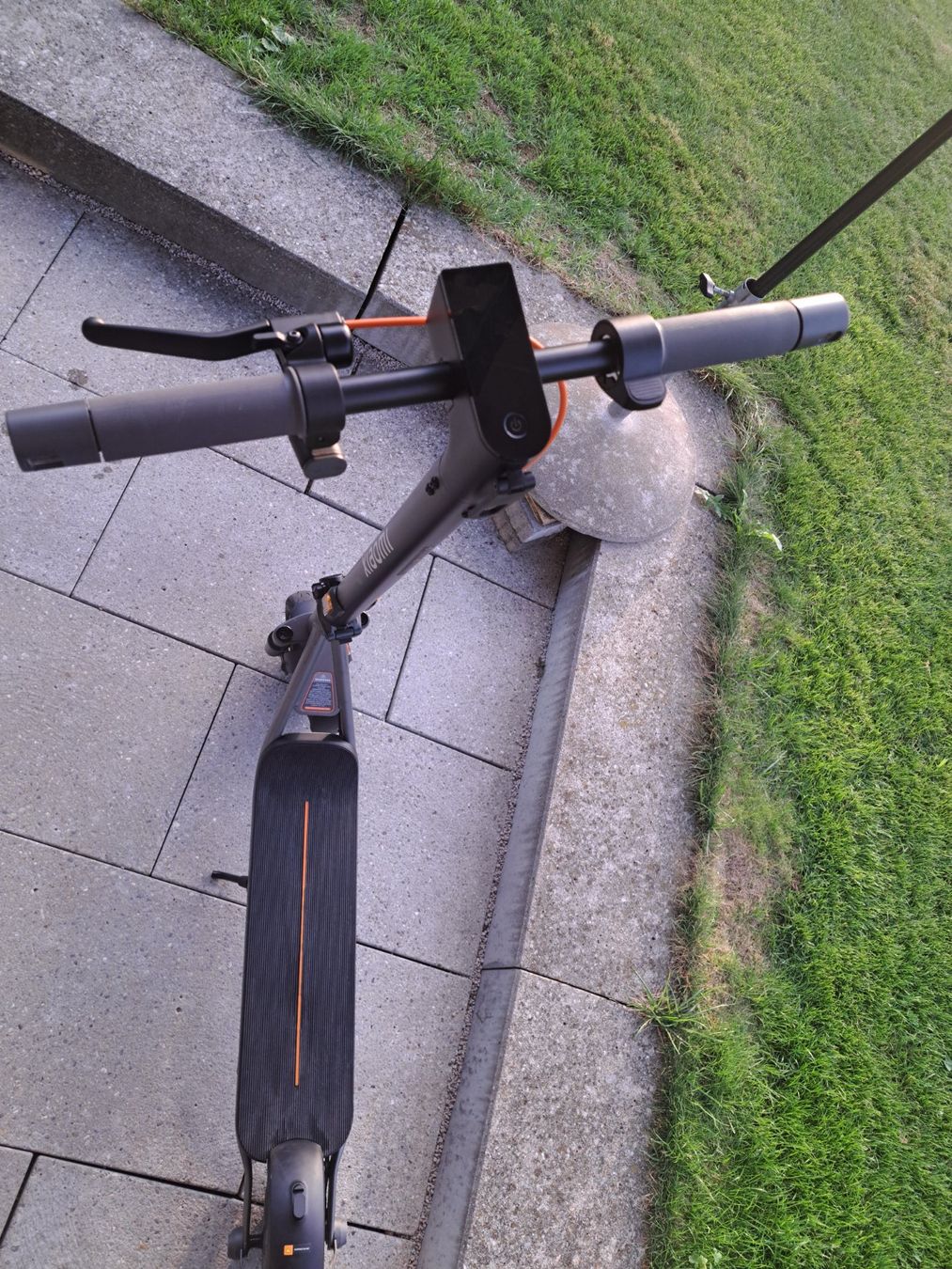 Scooter: XIAOMI 6 Lite E-Scooter – Usato da Rorbas venduto da siramad 2