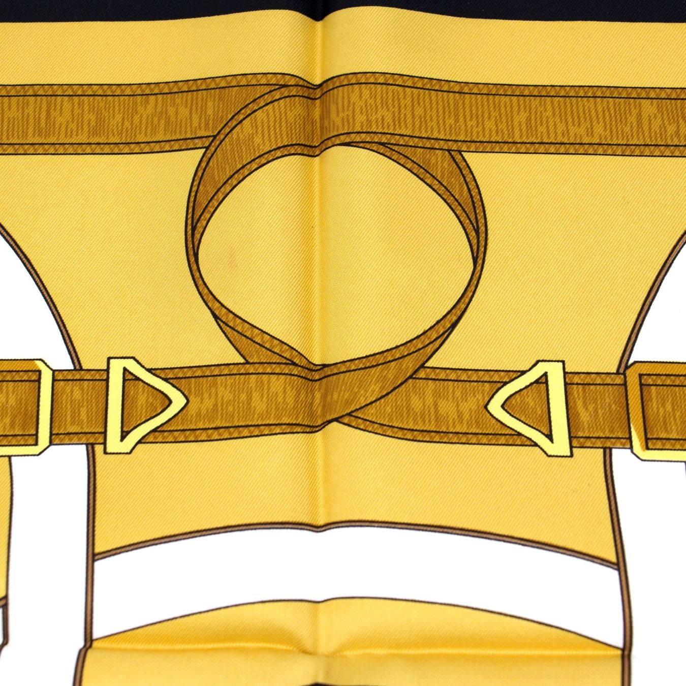 Hermès Foulards, Tücher & Schals: Hermès Carré "Eperon d'Or" schwarz – Gebraucht aus Binningen von Designerlabels 8
