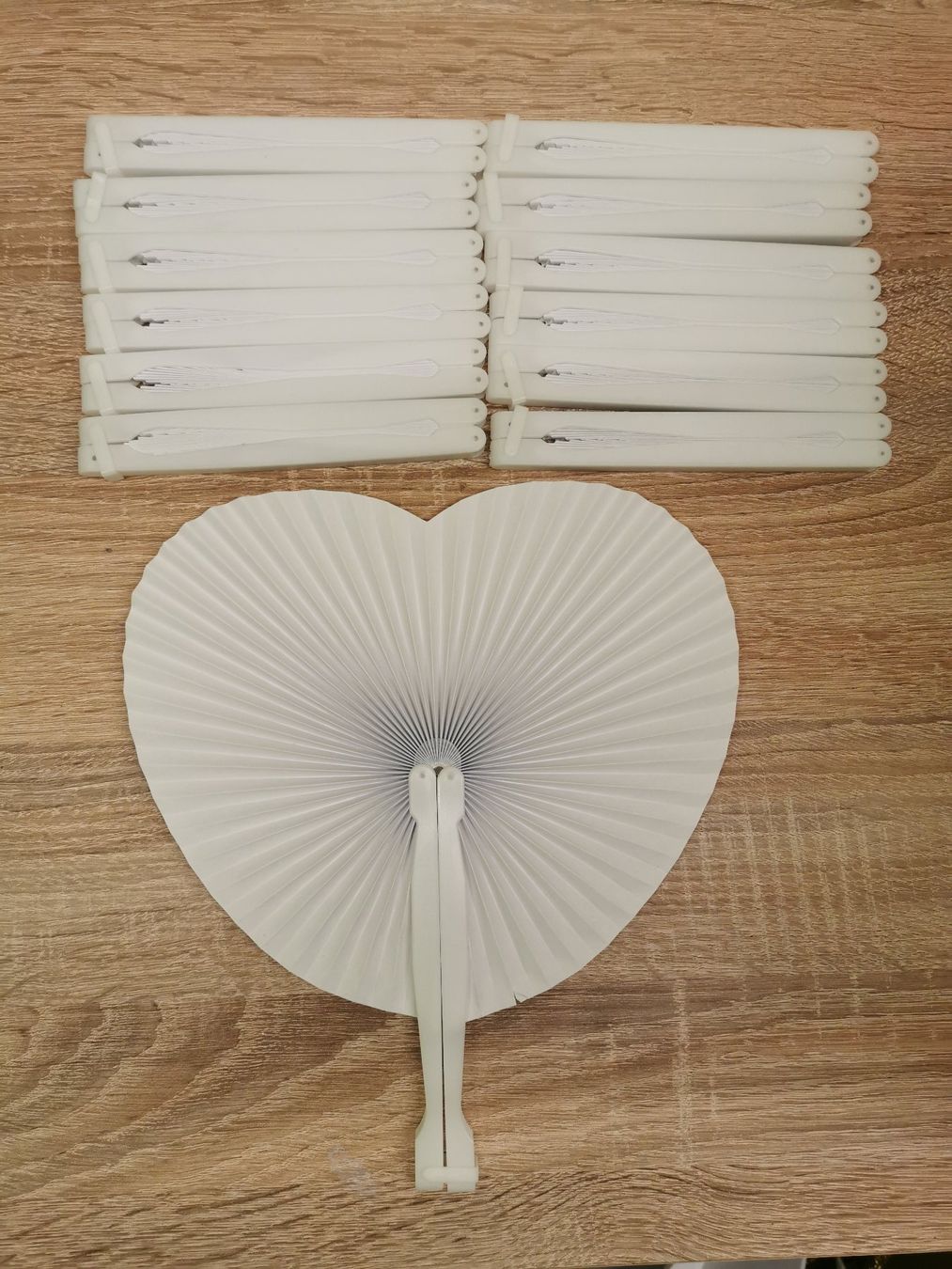 Tutte le decorazioni: Herzförmige Hochzeitsfächer – Usato da Steinen venduto da aislynn