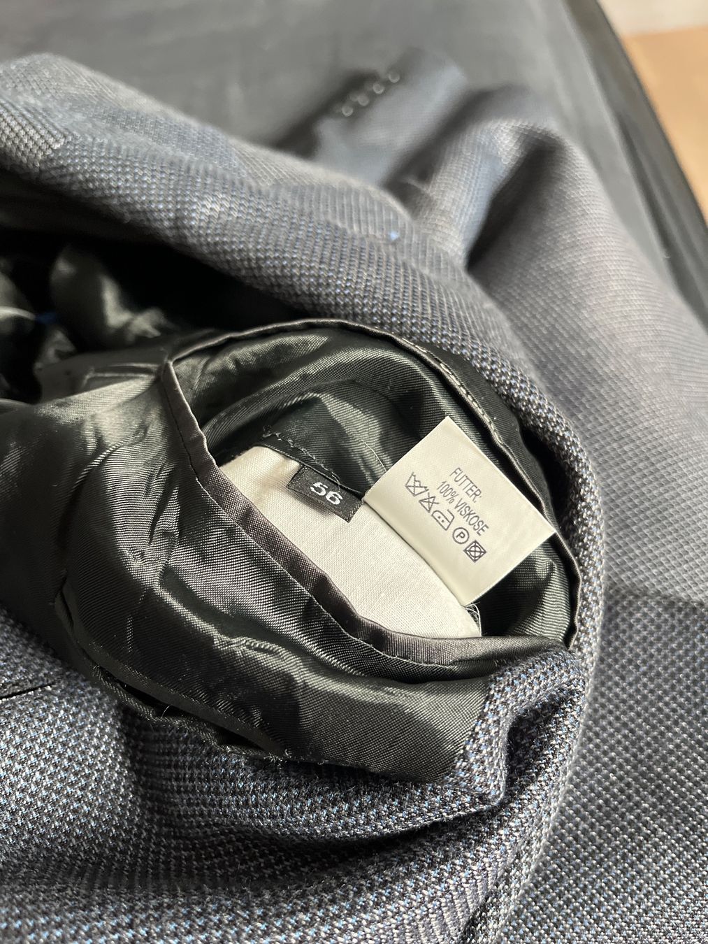 Kleiderpakete: Hose + jacket blau+graue Strellson Hosen Grösse 56 – Gebraucht aus Spiegel b. Bern von Burdicrew 6