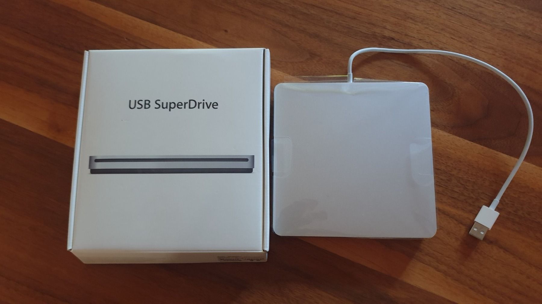 Apple Audio- & Mediensysteme: Apple USB SuperDrive – Neu (gemäss Beschreibung) aus Fehraltorf von