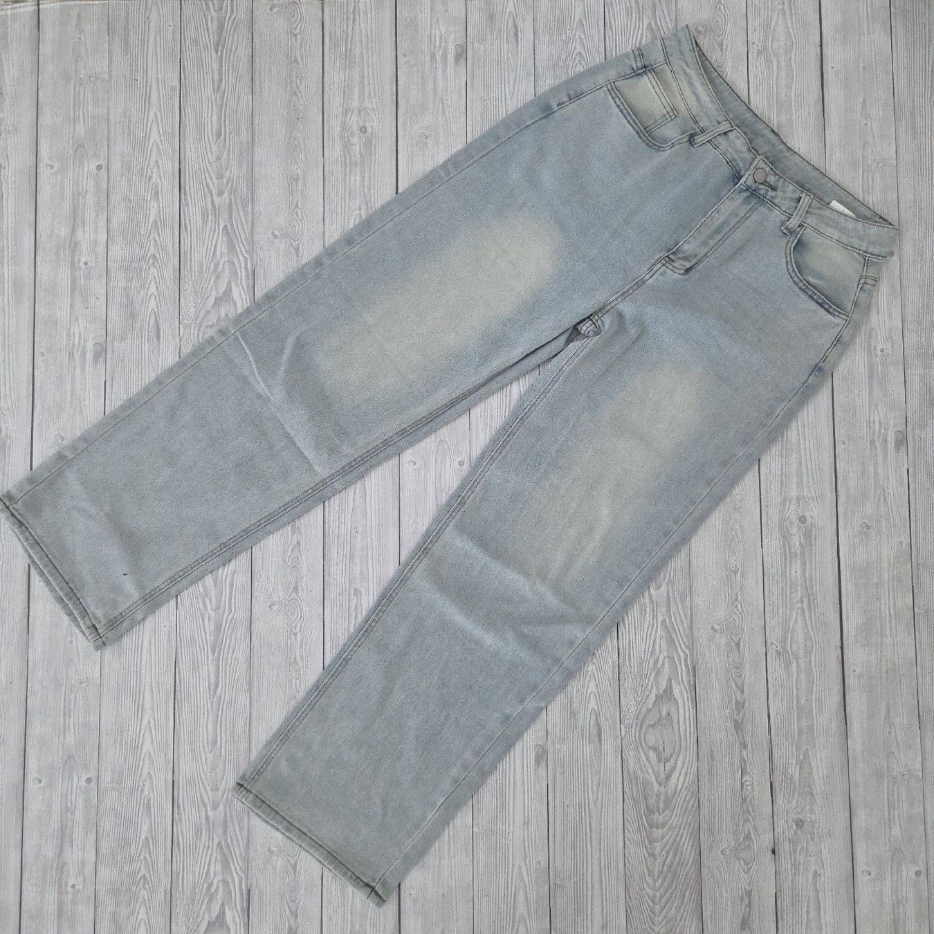 Jeans: Trendige, helle Jeans in Grösse L – Neu und originalverpackt aus Näfels von CH.Kchlineknopf 2