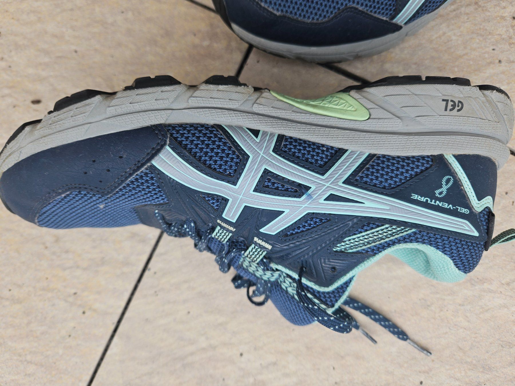 Asics Chaussures femmes: Turnschuh Asics – D'occasion à Siebnen par bienemaya08 3
