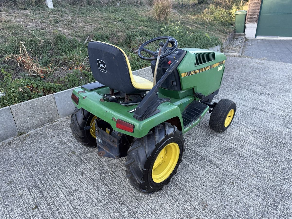 John Deere Trattori: JOHN DEERE 285 Rasentraktor – Usato da Reisiswil venduto da uleibundgut 2