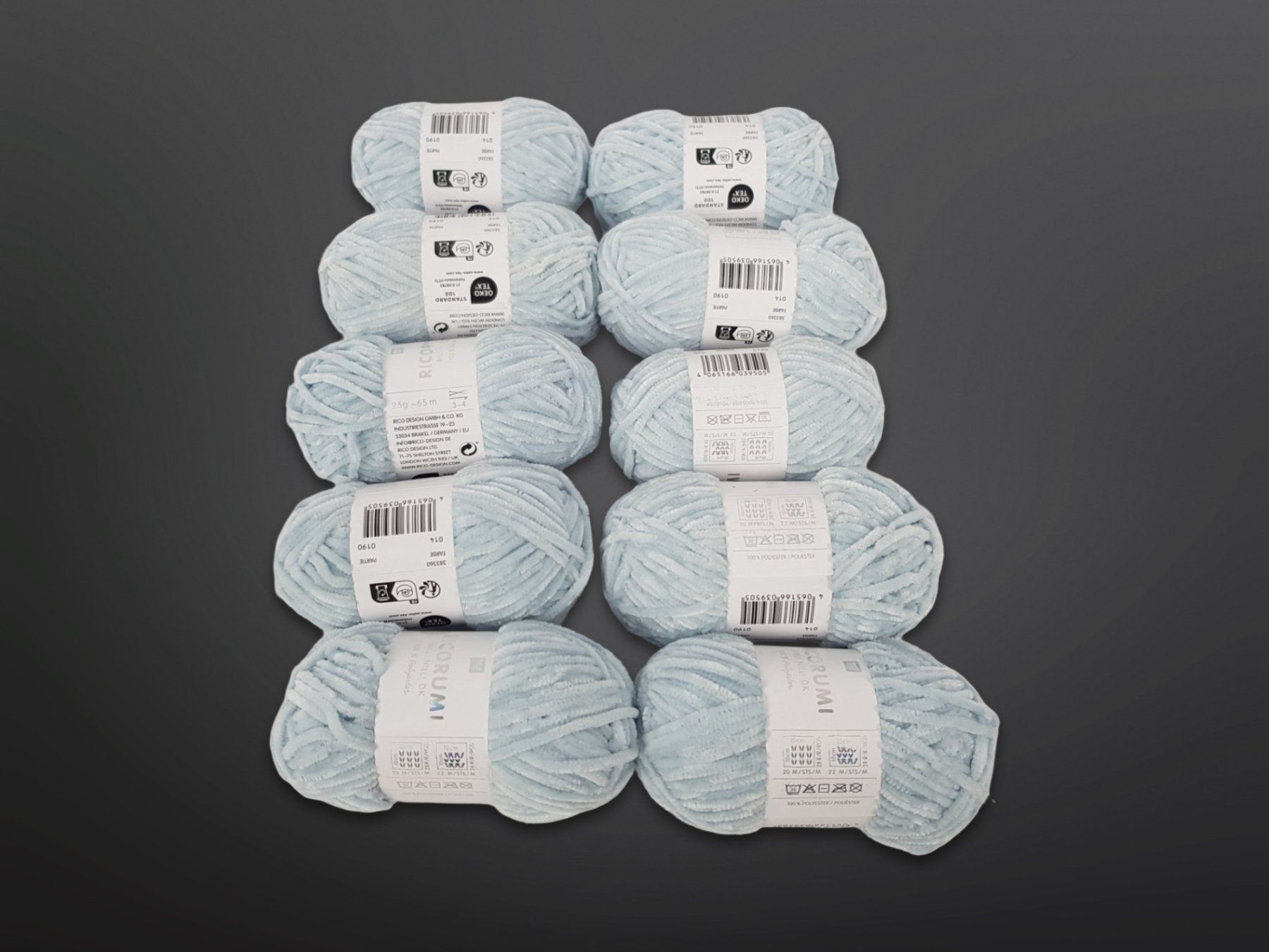 Lana: RICO DESIGN flauschiges Garn Hellblau 10 Stk. – Nuovo (secondo la descrizione) da Suhr venduto da Restwert_Suhr 1
