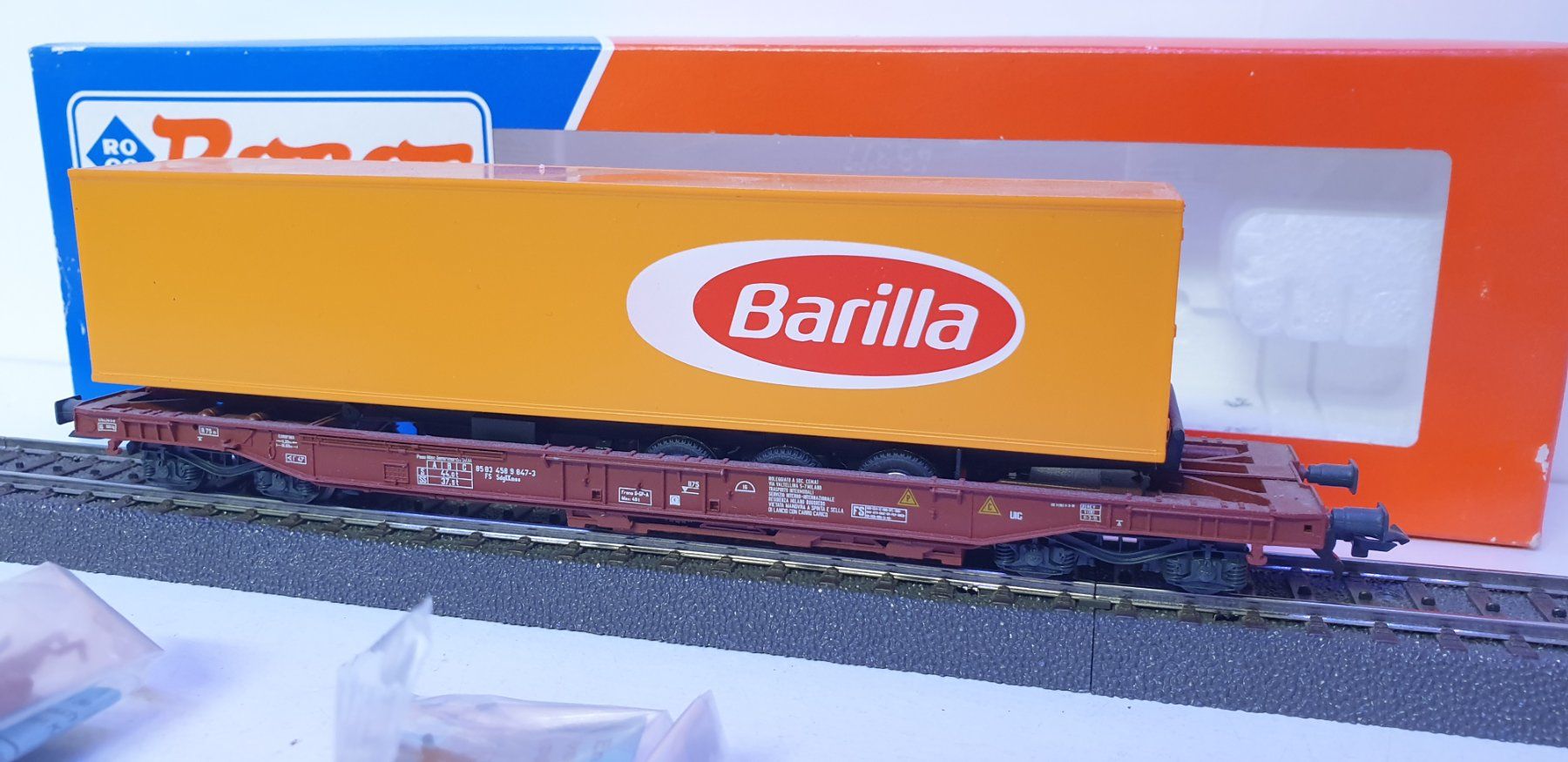 Roco Modelleisenbahnen: Roco Hupac  FS Barilla 46572 – Neu (gemäss Beschreibung) aus Neuenhof von ludovicco 2