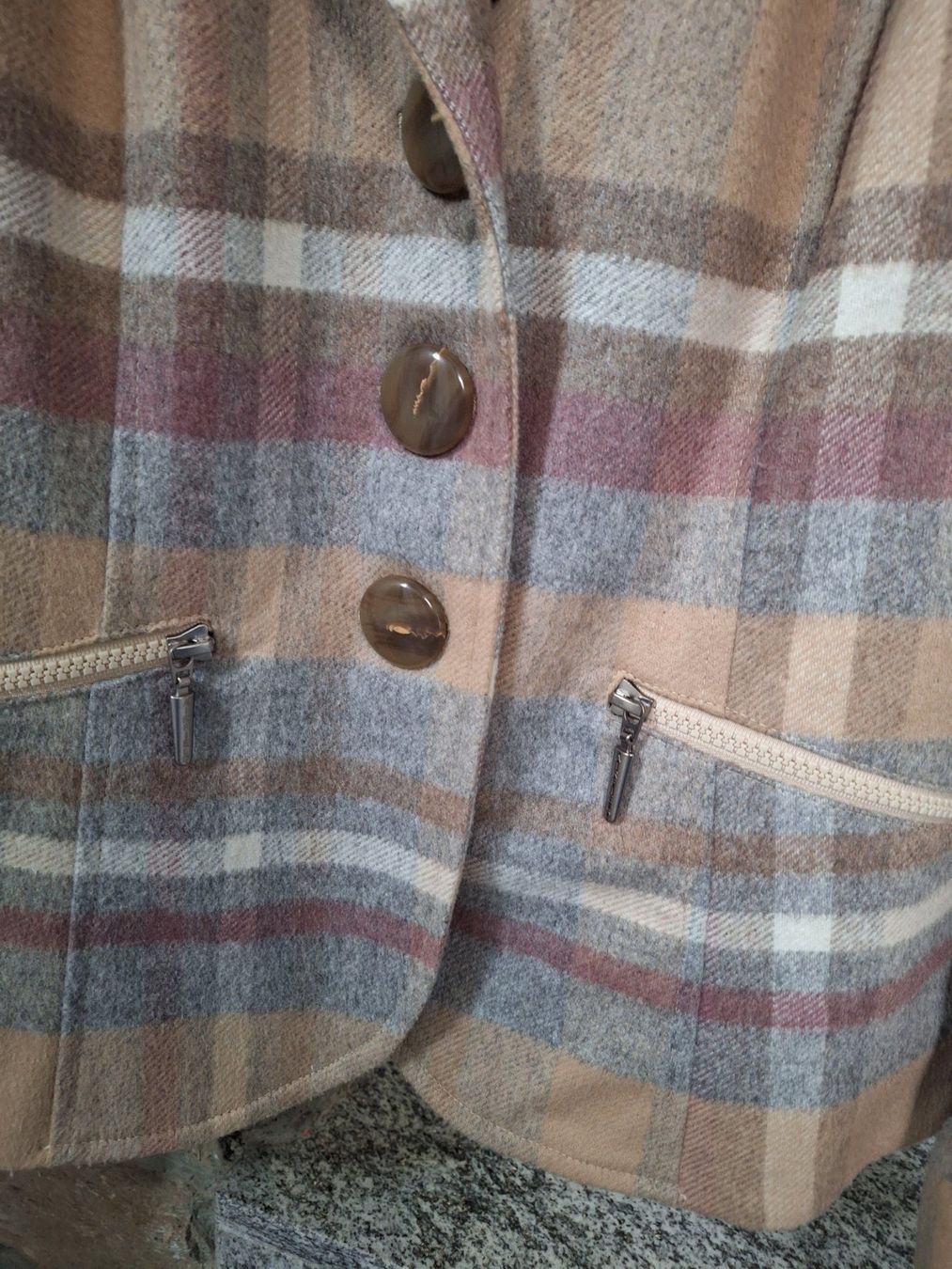 Airfield Jacken: WUNDERSCHÖNER AIRFIELD BLAZER – Gebraucht aus Vernate von gzi_z2lb 1