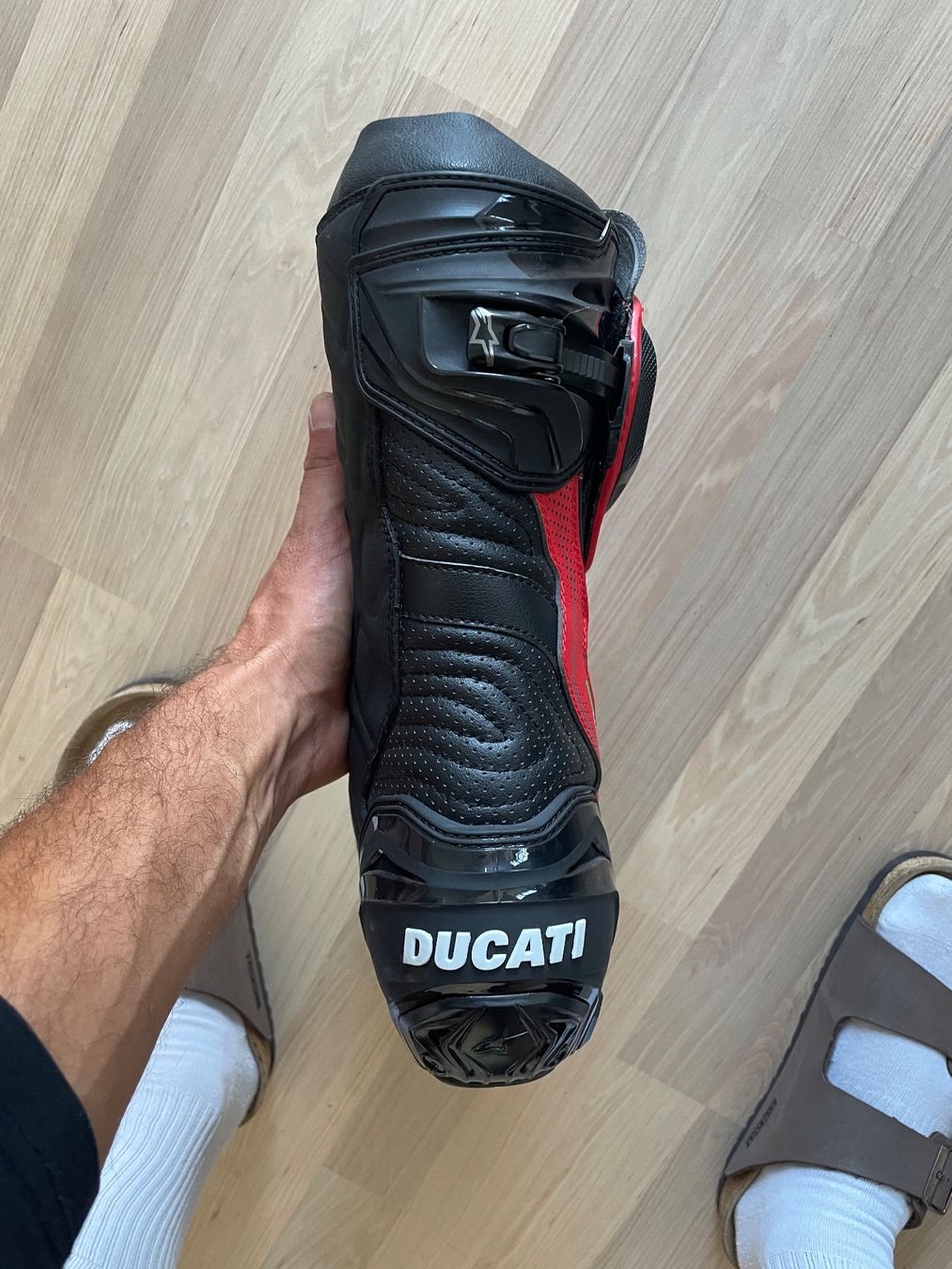 Alpinestars Scarpe da uomo: Alpinestars X Ducati Boots – Usato da Einigen venduto da ZA43 2