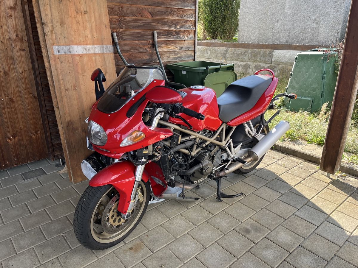 Ducati Route: Ducati St2 1998  – Défectueux à St. Erhard par Michel164 3