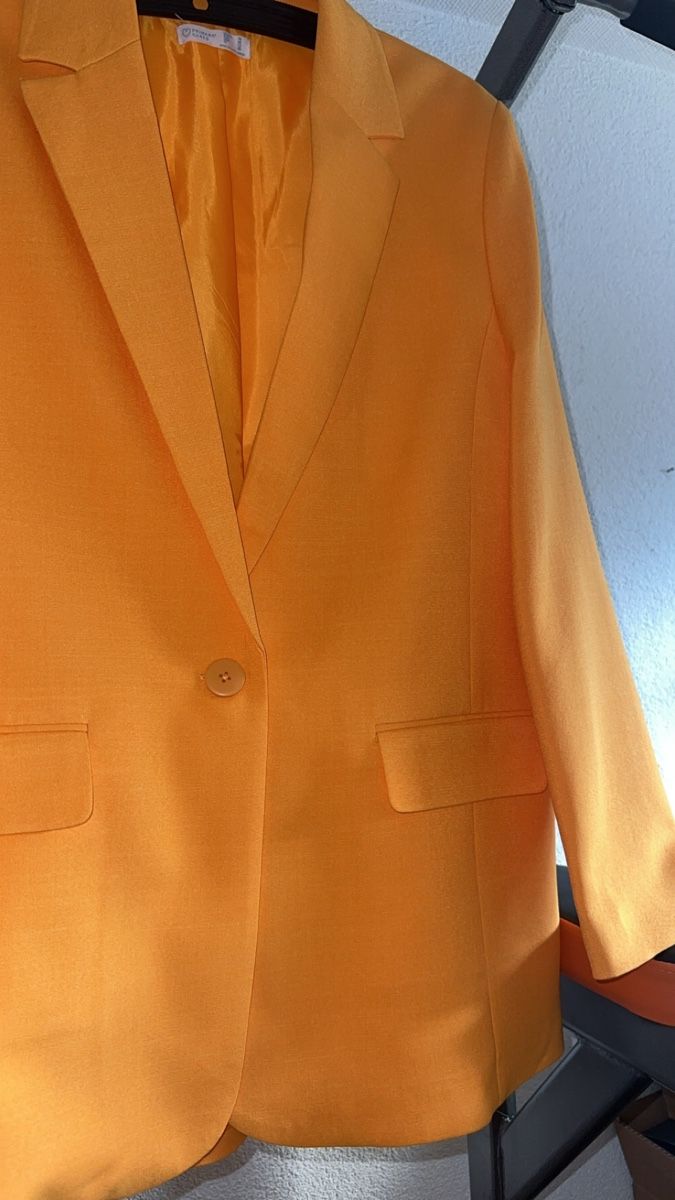 Ensembles & Tailleurs: Trendiger Blazer NEU orange Grösse 44 – Neuf (Voir description) à Oftringen par tola19 1