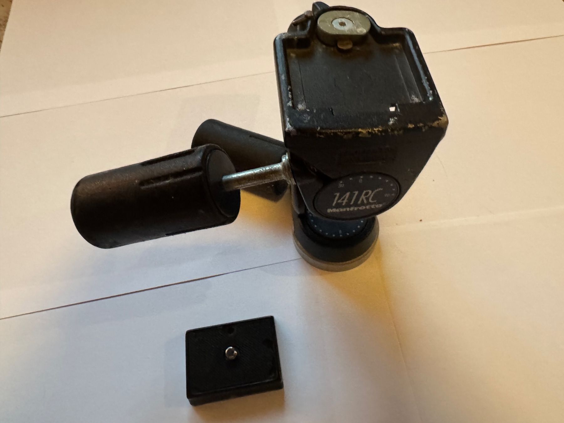 Manfrotto Treppiedi & Teste: Stativkopf Manfrotto141 RC – Usato da Fahrni b. Thun venduto da fothomas 4