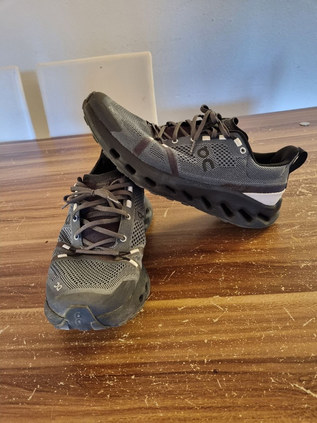 On Herrenschuhe: On cloudsurfer trail, 47 – Gebraucht aus Bernex von couscous03