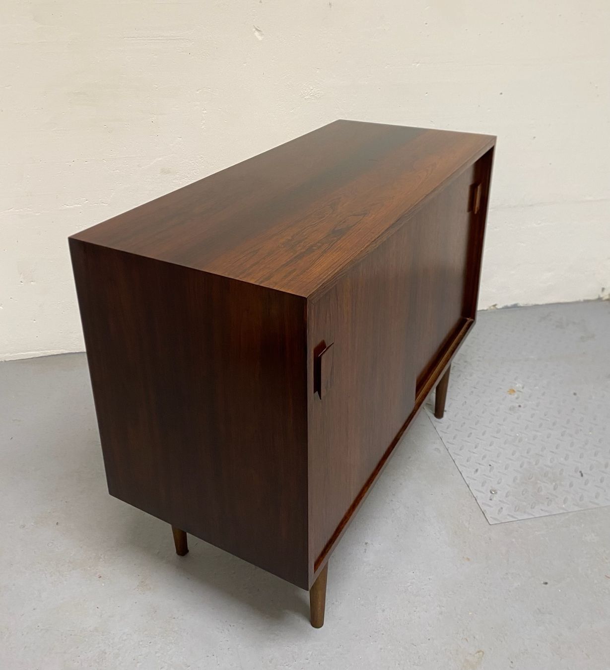 Cassettiere: Palisander Sideboard Kommode Brouer MidCentury Denmark – Usato da Basel venduto da MidMod20C 5