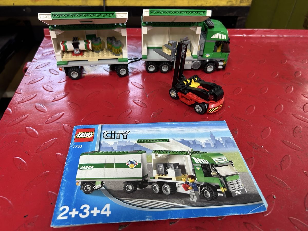 Lego Kit di costruzioni: Lego City 7733 Cargo Transport – Usato da Guttet-Feschel venduto da Swissdarter