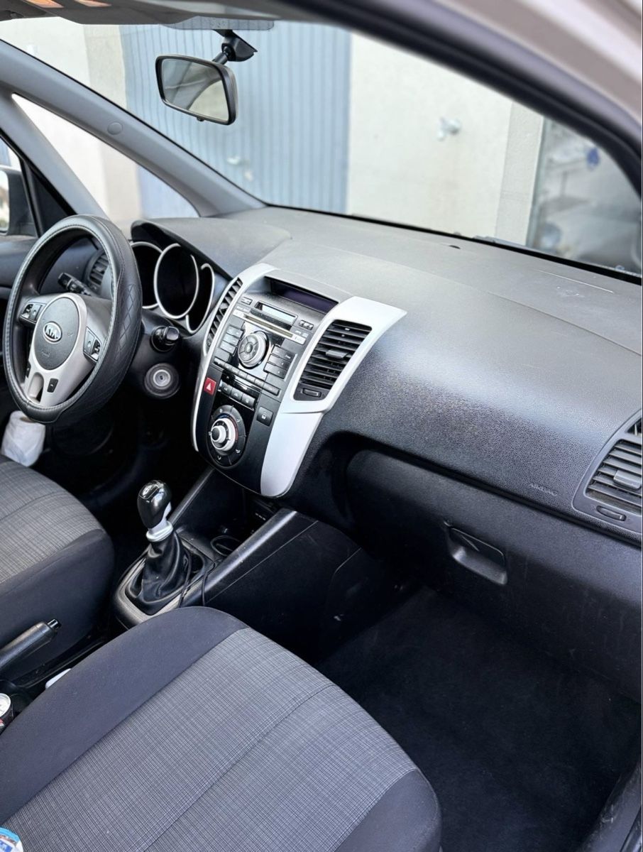 Kia Autos: Kia Venga 2010 – Gebraucht aus Basel von siv_qtk5 4