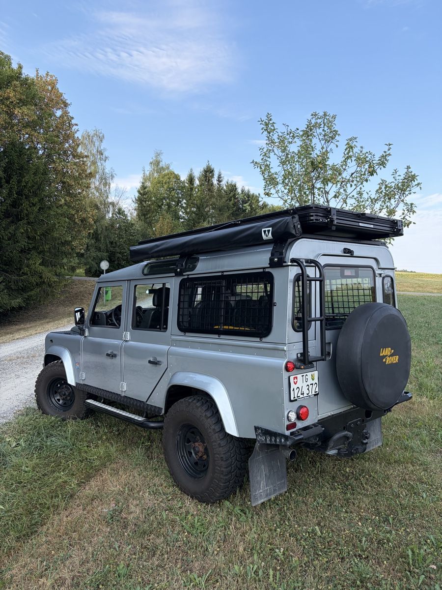 Land Rover Automobili: Land Rover Defender 110 – Usato da Fruthwilen venduto da bodensee_manufaktur 2